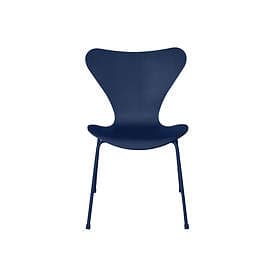 Fritz Hansen Sjuan (Serie 7) Barn Chair