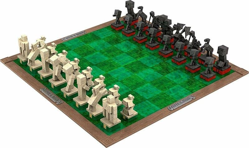 The Noble Collection Minecraft Chess Set