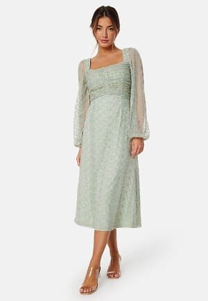 Bubbleroom Occasion Ruched LS Midi Dress