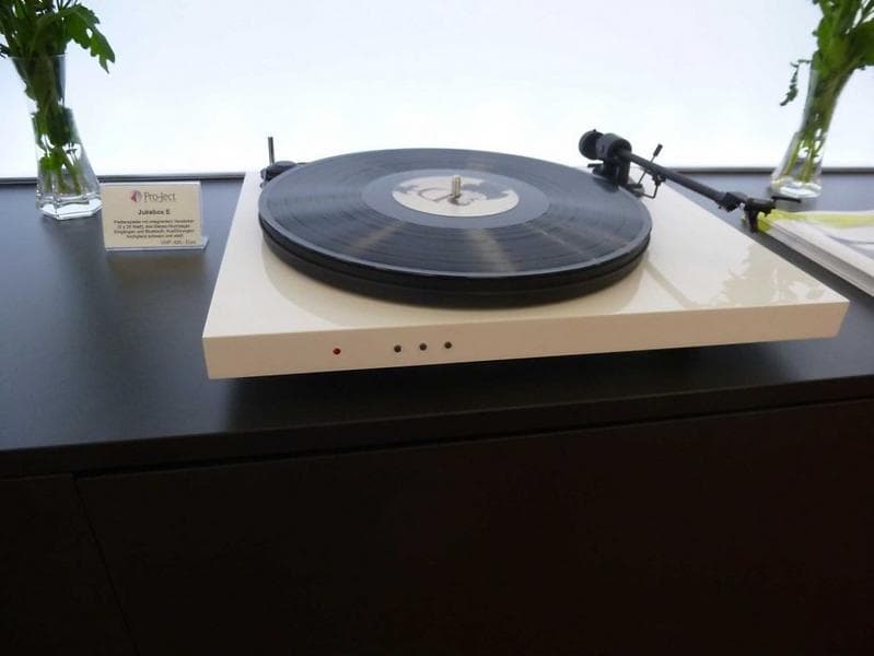 Pro-Ject Juke Box E