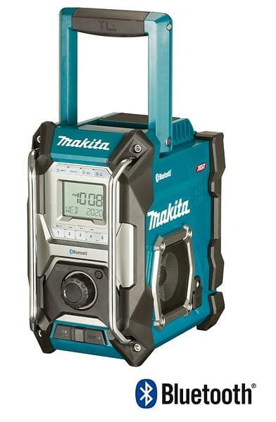 Makita MR002GZ