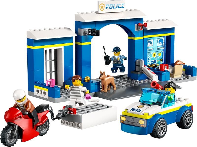 LEGO City 60370 Skurkejagt ved politistationen